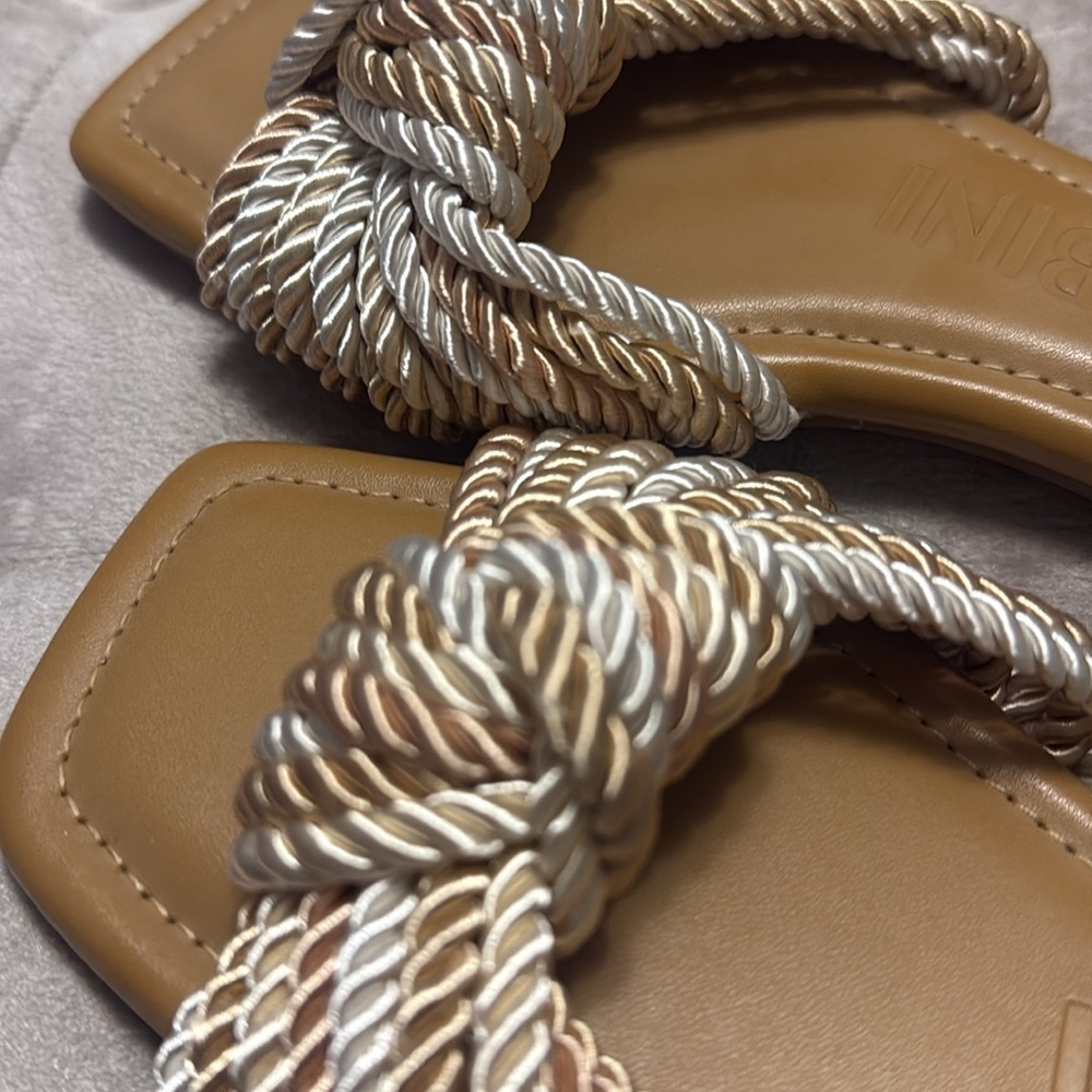Gianni Bini Women's Tan and Cream Slide Sandals - Picture 5 of 7